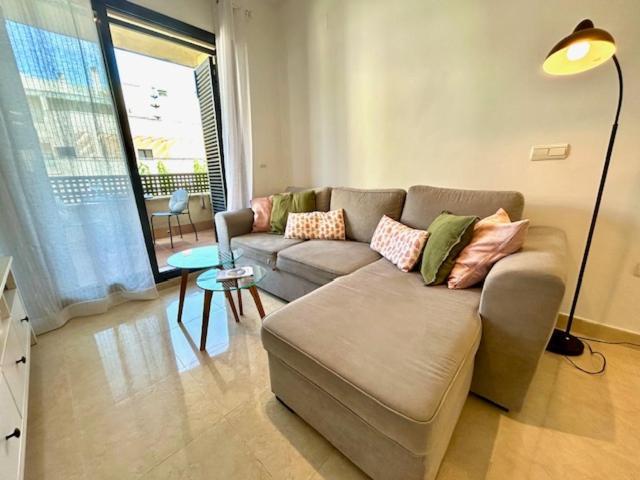 Gatu El Arrecife - Apartamento A 2 Minutos De La Playa En El Puerto De Santamaria , Preferente Mayores De 25 Anos Y Familias 圣玛丽亚港 外观 照片