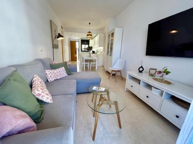 Gatu El Arrecife - Apartamento A 2 Minutos De La Playa En El Puerto De Santamaria , Preferente Mayores De 25 Anos Y Familias 圣玛丽亚港 外观 照片